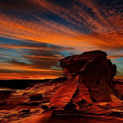 白宫：如果伊朗不接受战败 特朗普将“释放地狱之火”